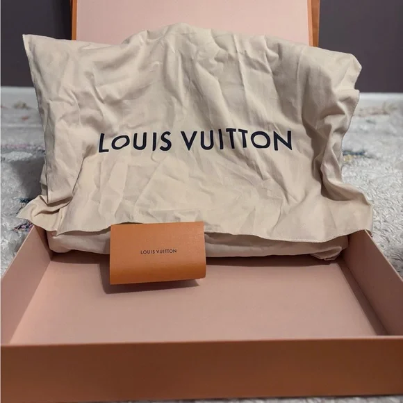 Louis Vuitton Neverful MM - Picture 4 of 13